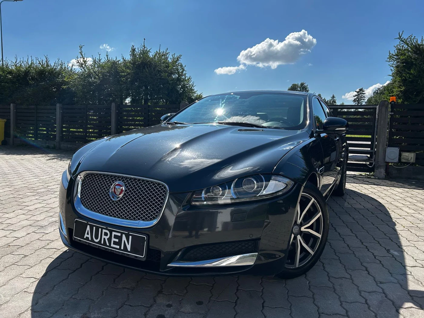 Jaguar — Divu soļu pulēšana un keramiskais pārklājums